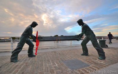 Dockers Monument